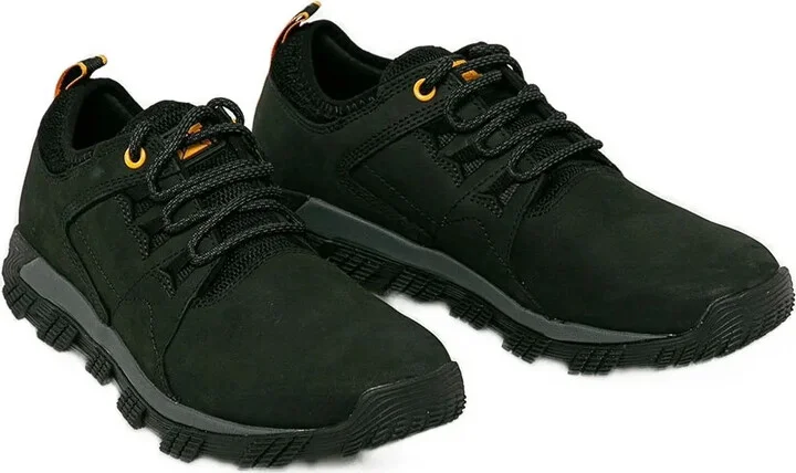 Electroplate leather lace-up sneakers