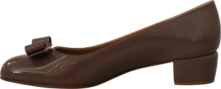 Elegant Caraway Brown Pumps with Vara Women's Bow - Image 2