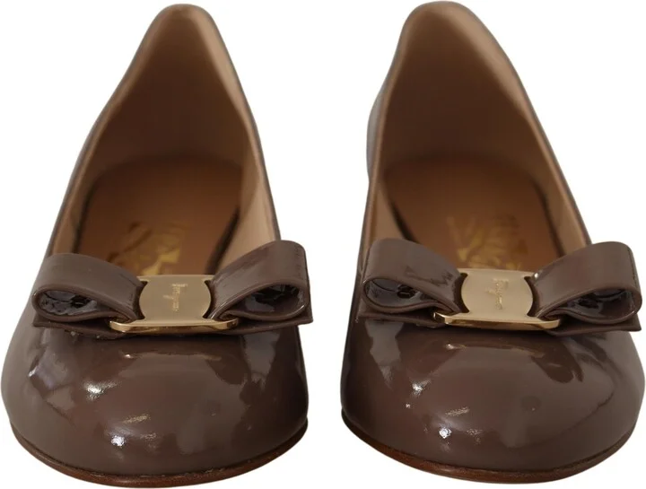 Elegant Caraway Brown Pumps with Vara Women's Bow - Image 3