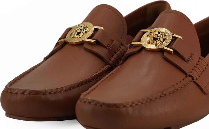 Elegant Medusa-Embossed Leather Men's Loafers - Image 4
