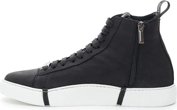Elegant Suede Sneakers in Chic Women's Black - Image 2