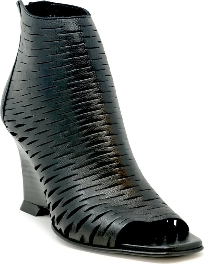 Elena Iachi Leather Sandals - Image 2