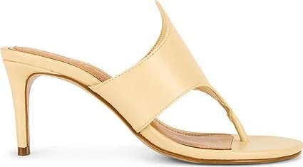 Elena Sandal