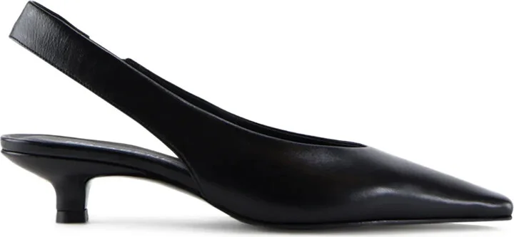 Eleonora slingback kitten pumps