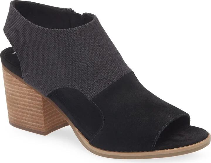 Eliana Sandal