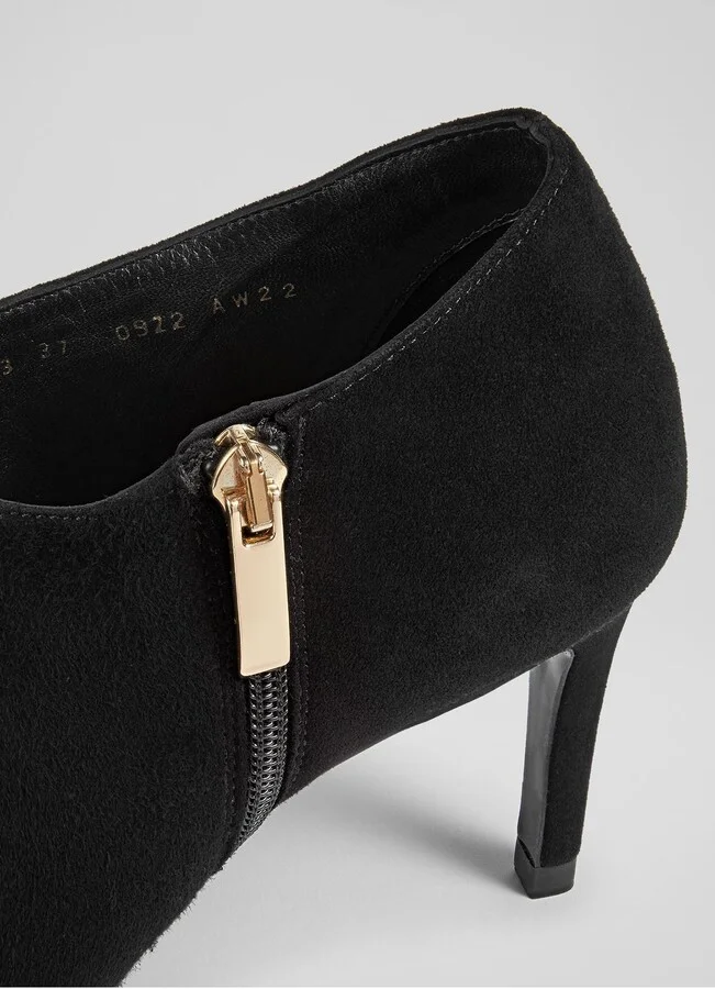Elle Pointed Toe Bootie - Image 4