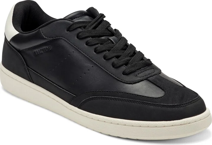 Elliot Sneaker
