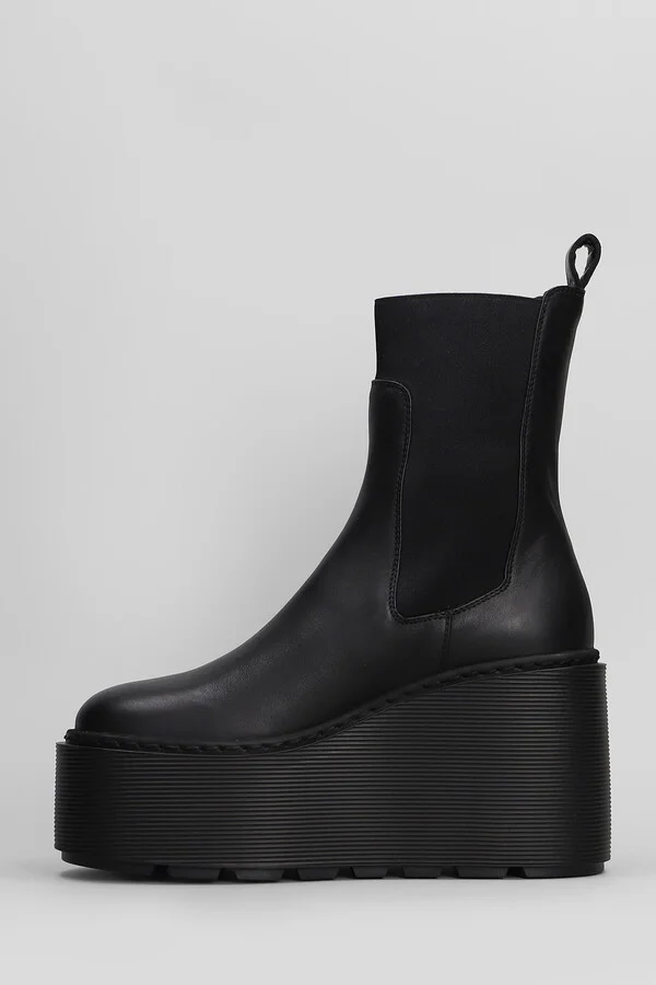 Elodie 101 High Heels Ankle Boots In Black Leather - Image 3