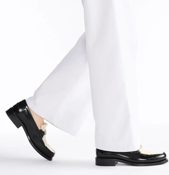 Emblem Leather Loafers - Image 4