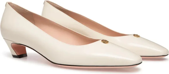 Emblem-plaque leather pumps - Image 2