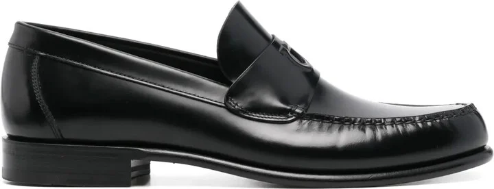 embossed-Gancio loafers