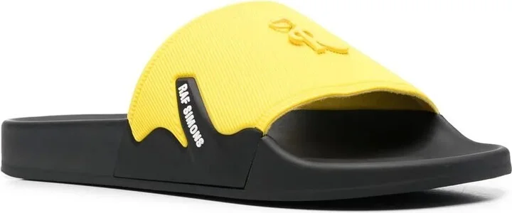 Embossed-Logo Sliders - Image 2