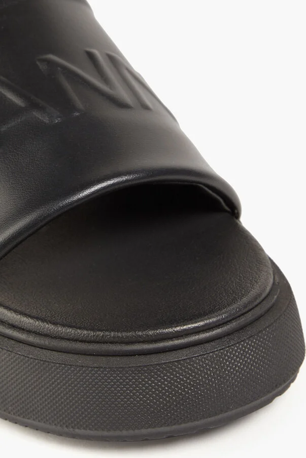 Embossed platform slides - Image 4
