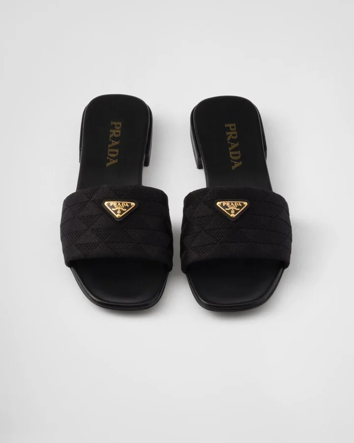 Embroidered fabric slides - Image 4