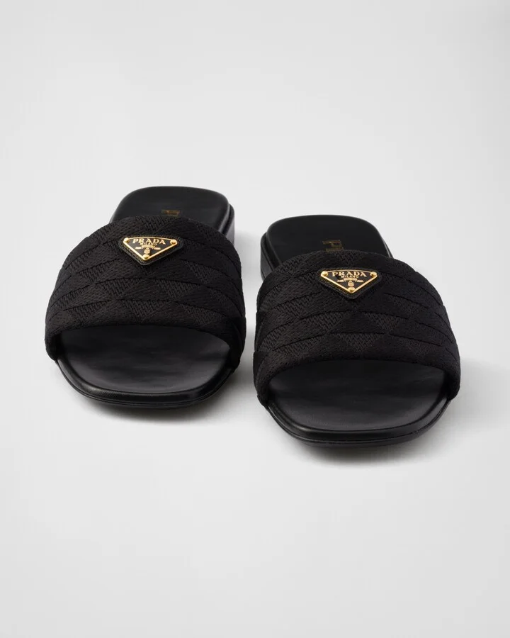 Embroidered fabric slides - Image 6