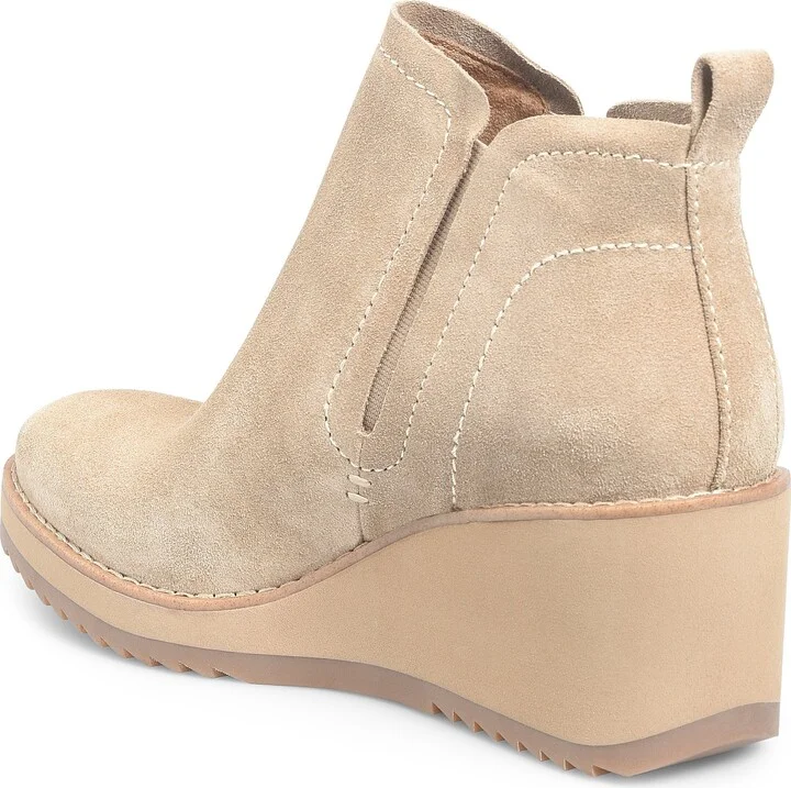 Emeree Water Resistant Wedge Bootie - Image 8