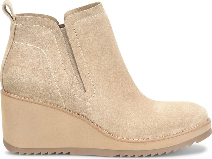 Emeree Water Resistant Wedge Bootie - Image 9