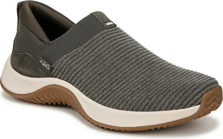 Encore Knit Plus Sneaker