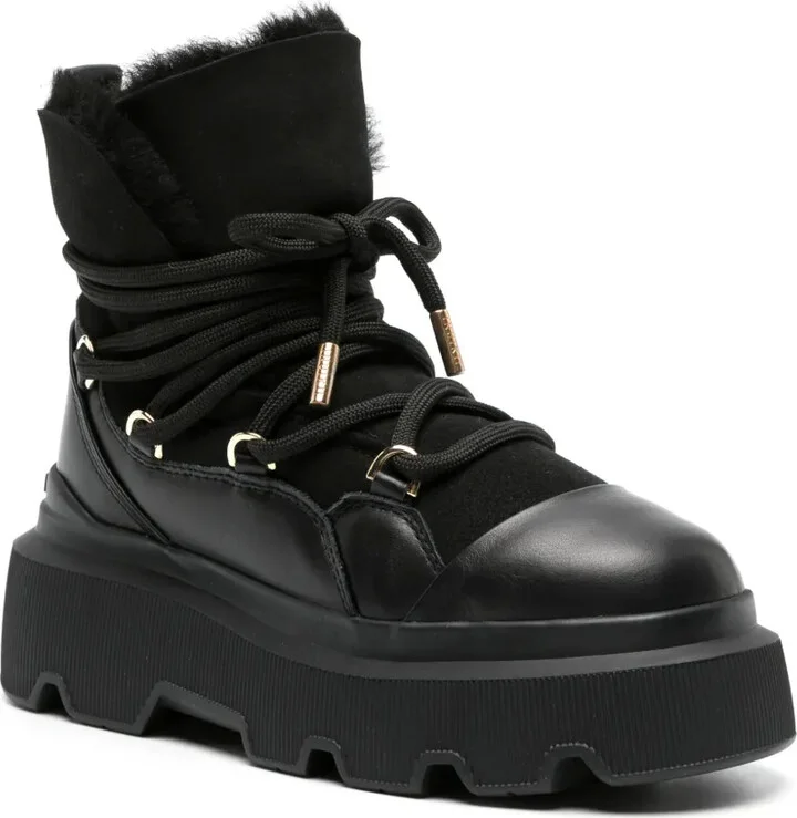 Endurance Trekking lace-up boots - Image 2