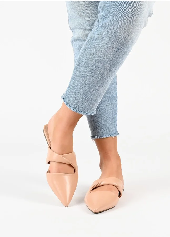 Enniss Flat Mule - Image 11