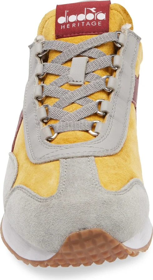 Equipe 75 Sneaker - Image 10