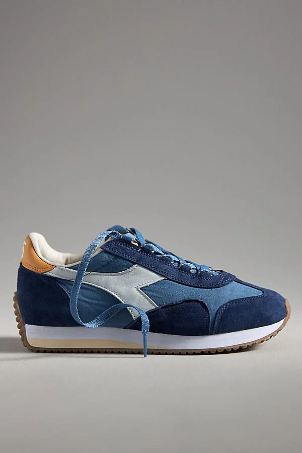 Equipe Canvas Sneakers