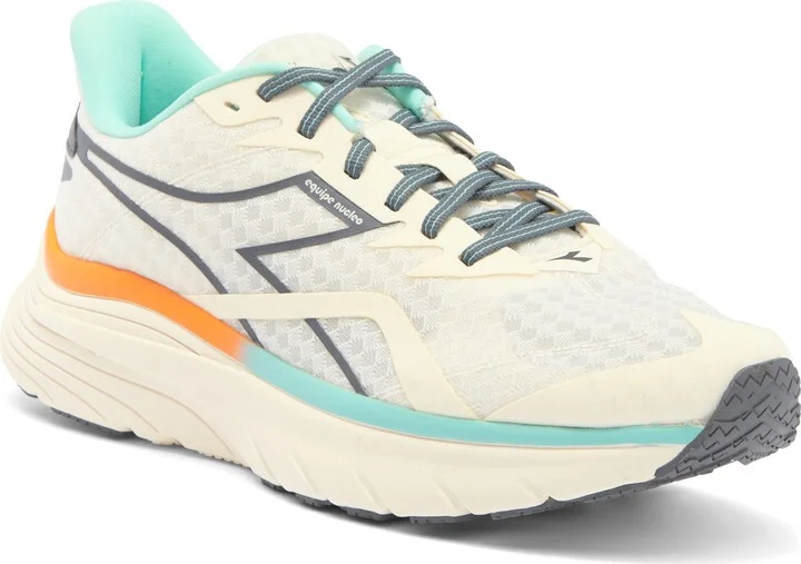 WHISPER WHITE/ STEEL GRAY