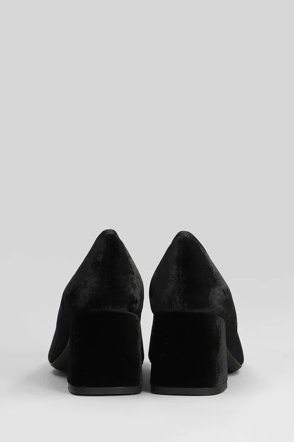 Ery Pumps In Black Velvet - Image 4