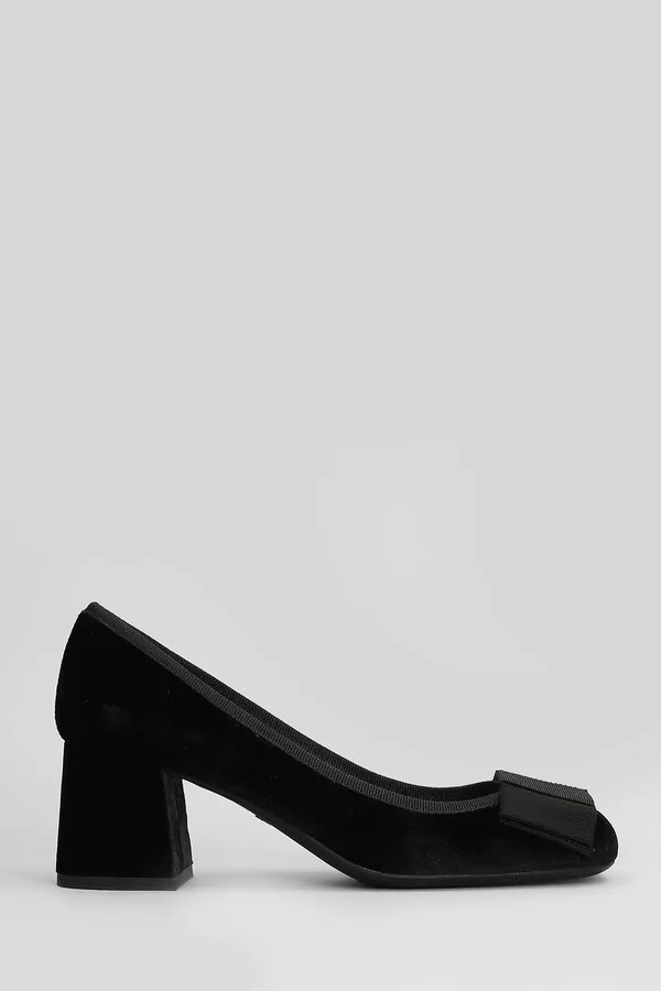 Ery Pumps In Black Velvet