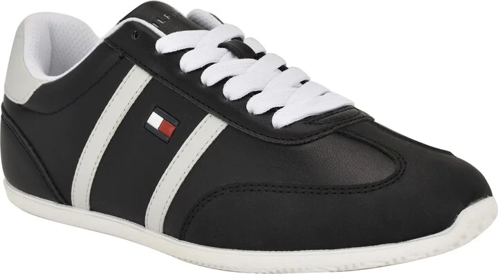 Eryanne Sneaker