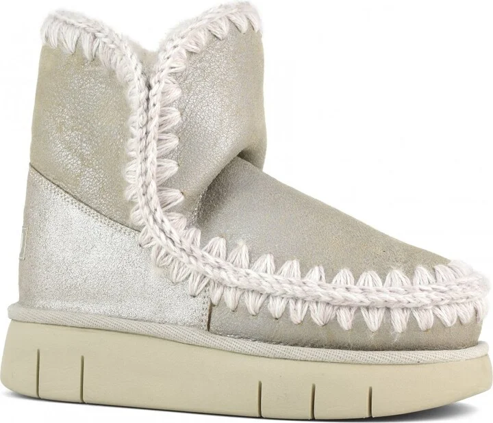 Eskimo 18 Bounce In Stone Metallic Sheepskin - Image 2
