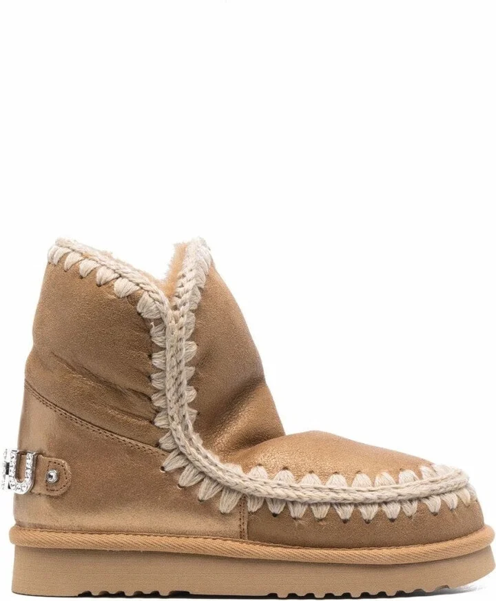Eskimo 18 Rhinestones Boot
