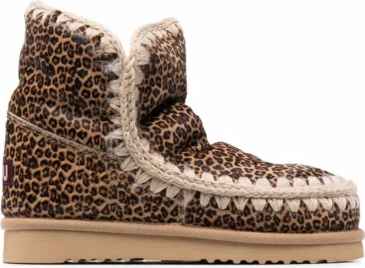 Eskimo leopard-print boots