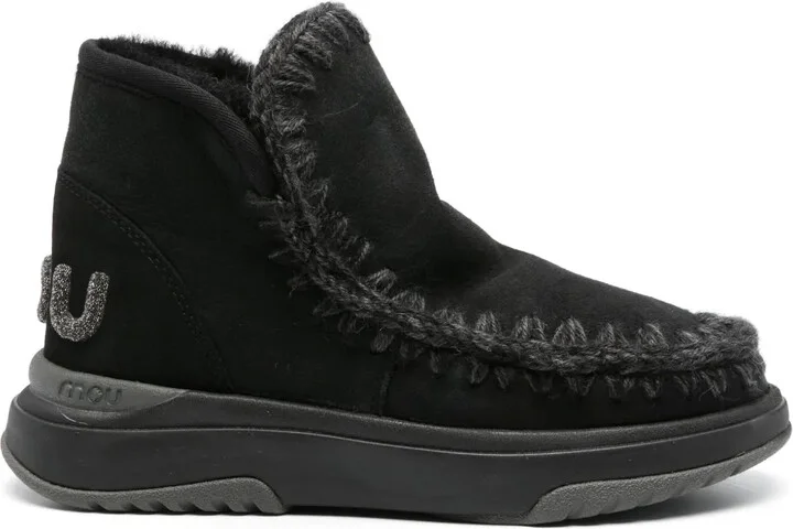 Eskimo shearling-lined boots