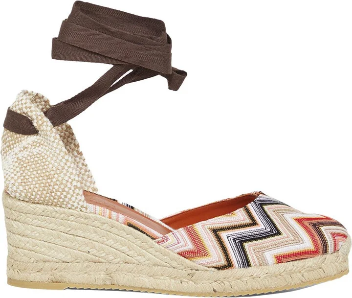 Espadrilles With Zig Zag Pattern And High Wedge Design