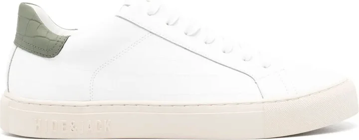 Essence Cloud sneakers