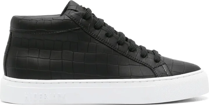 Essence Croco sneakers