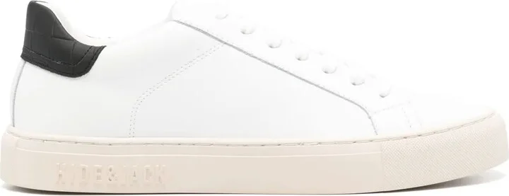 Essence leather sneakers