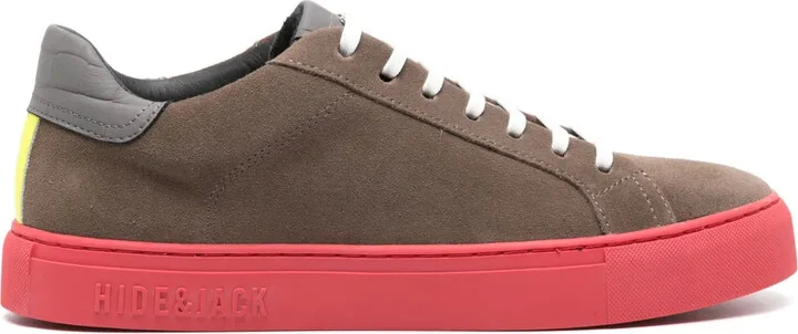 Essence Oil sneakers