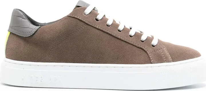 Essence Oil sneakers