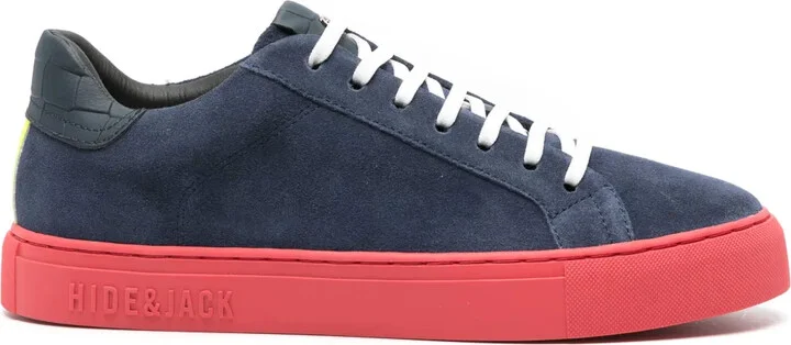 Essence Oil sneakers