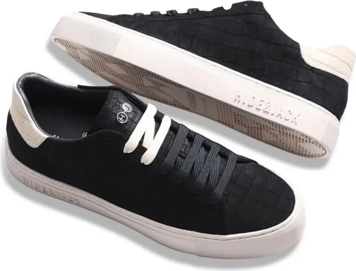 Essence quilted low-top sneakers - Image 2