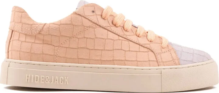 Essence sneakers