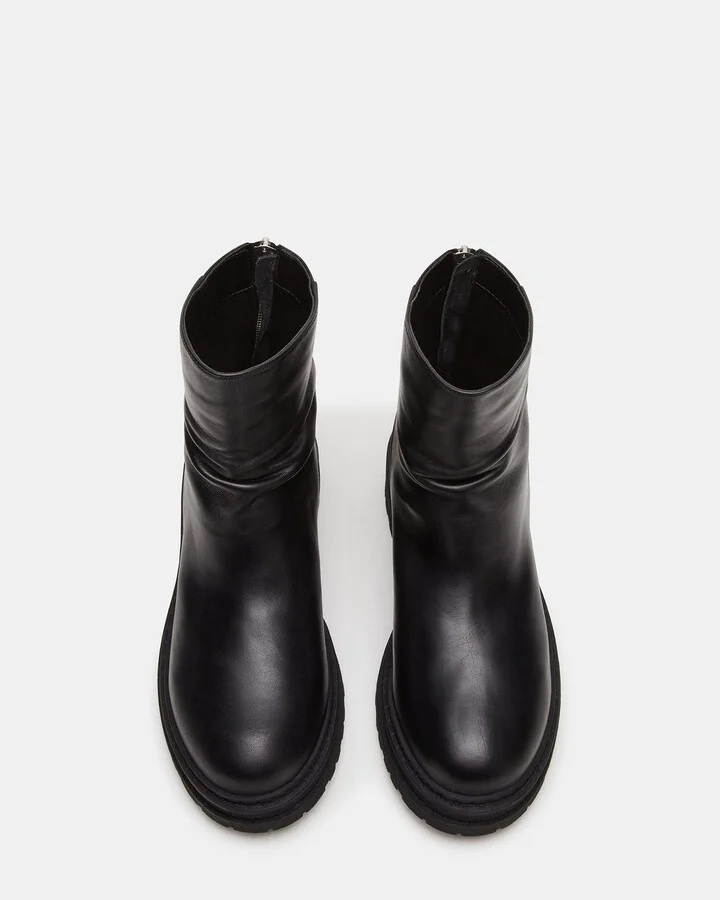 Essential Black Leather - Image 4