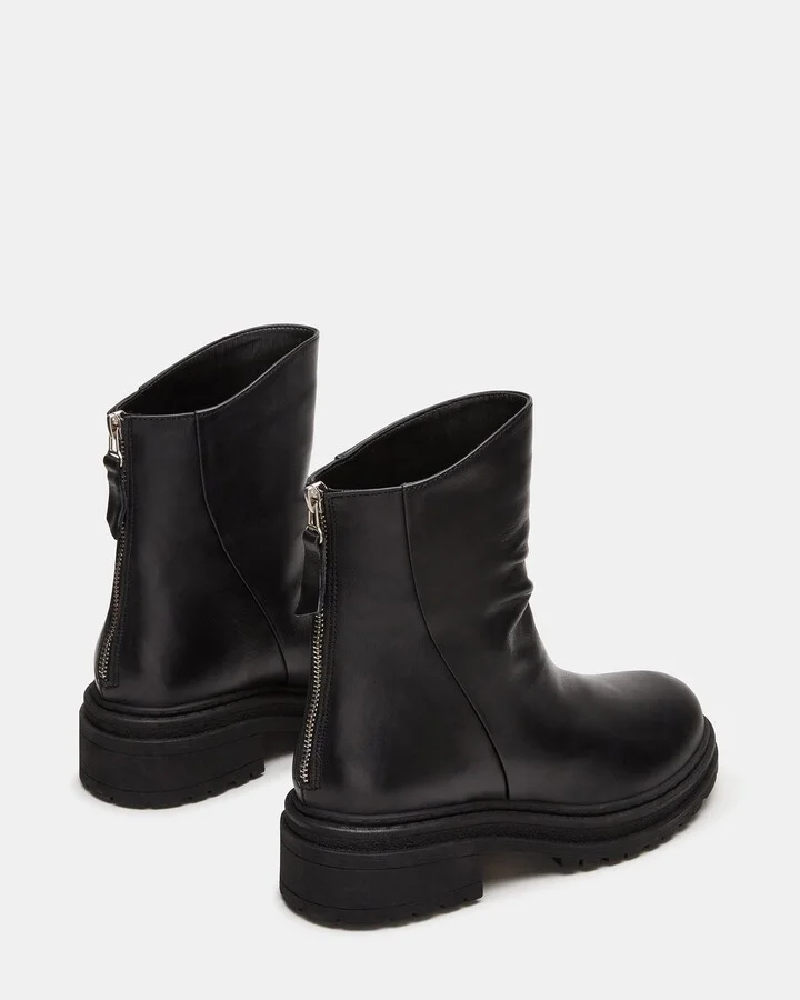 Essential Black Leather - Image 5