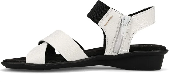 Euna Wedge Sandal - Image 4