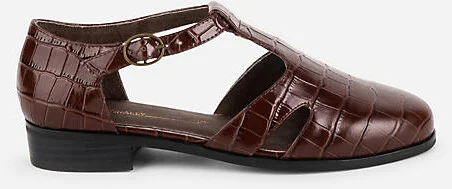 Eureka Mary Jane Flats