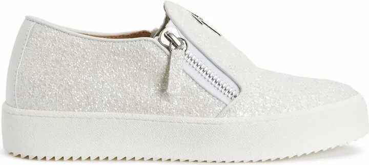 Eve sneakers