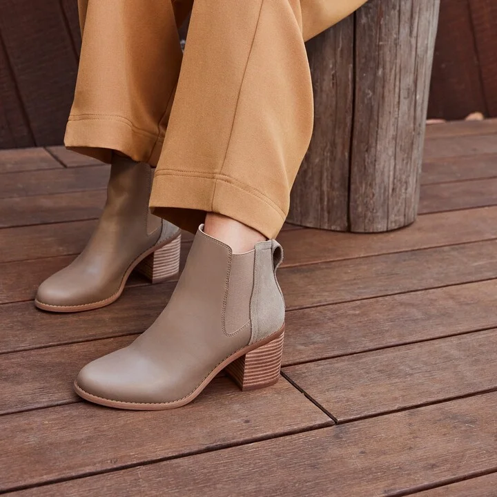 Evelyn Chelsea Dune Leather Boot - Image 2