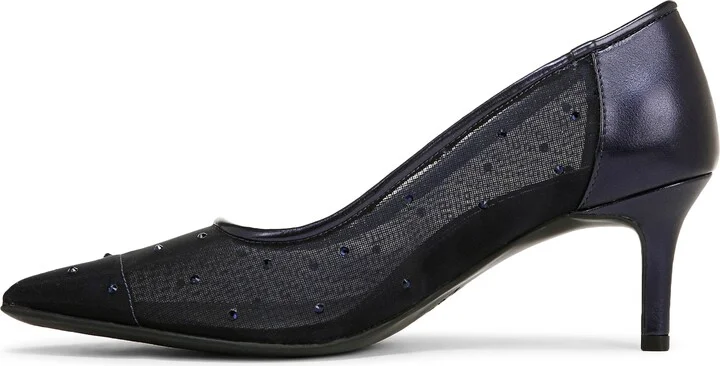 Everly Pointed Toe Pump - Image 9